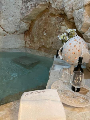 Grotta Carlotta